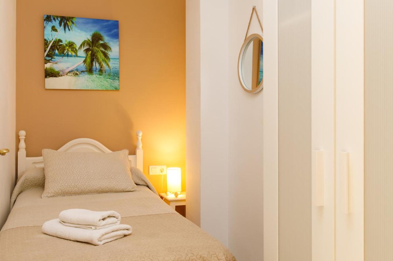 At Almoraide Rooms Suites (Adults Only) 内尔哈 外观 照片