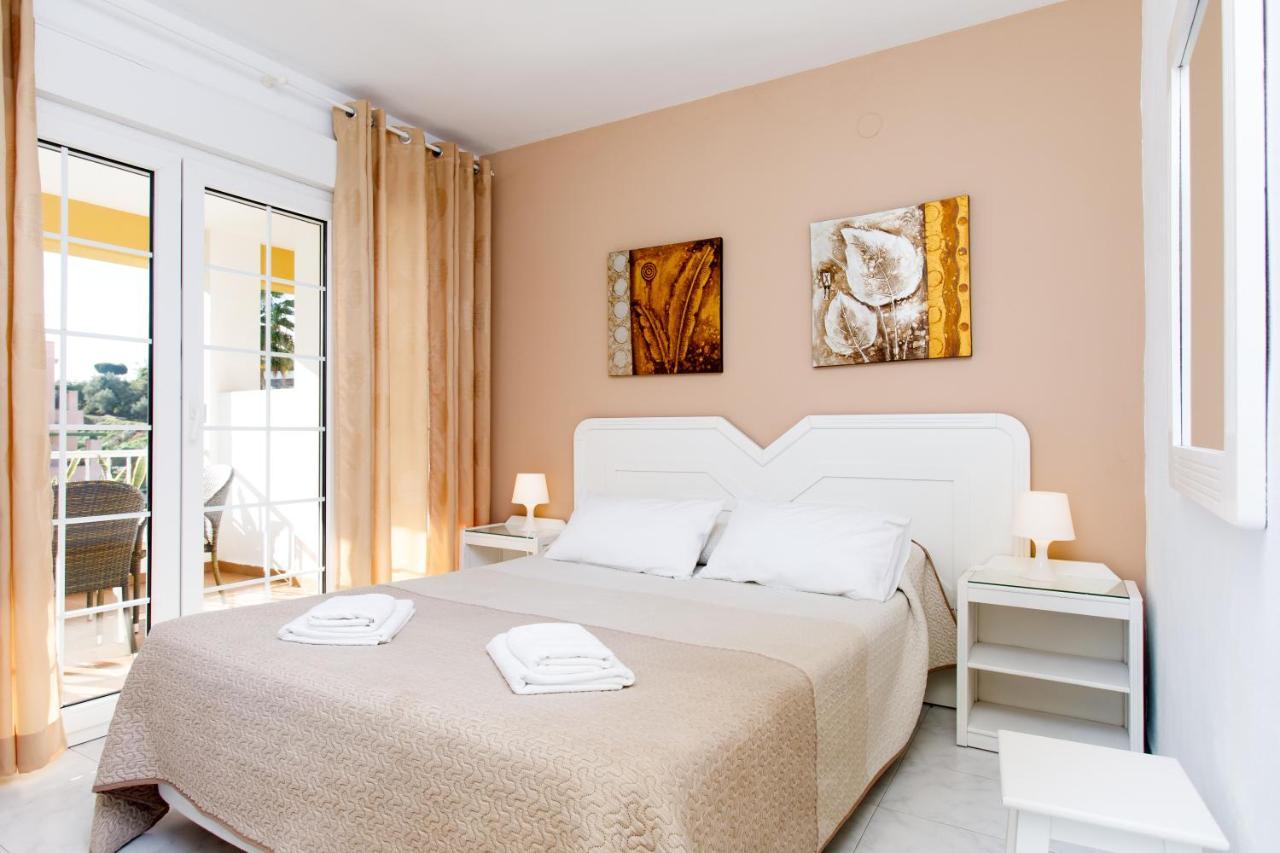 At Almoraide Rooms Suites (Adults Only) 内尔哈 外观 照片