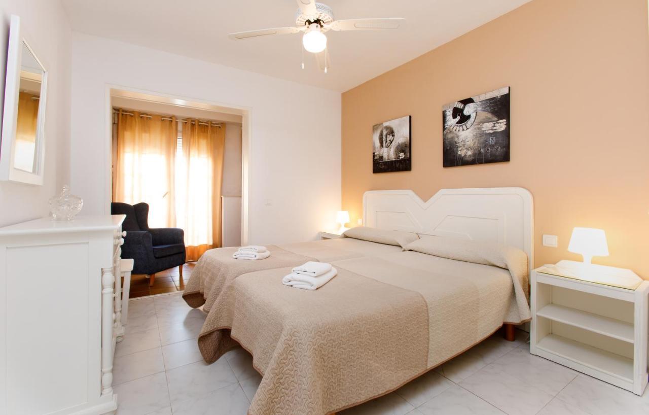 At Almoraide Rooms Suites (Adults Only) 内尔哈 外观 照片